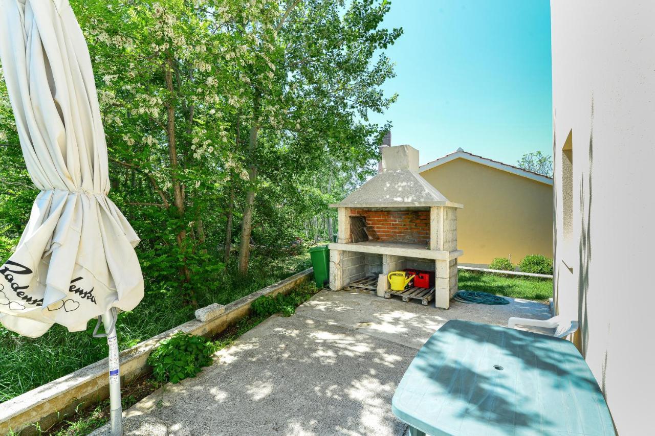 Apartments By The Sea Nin, Zadar - 13172 Bagian luar foto