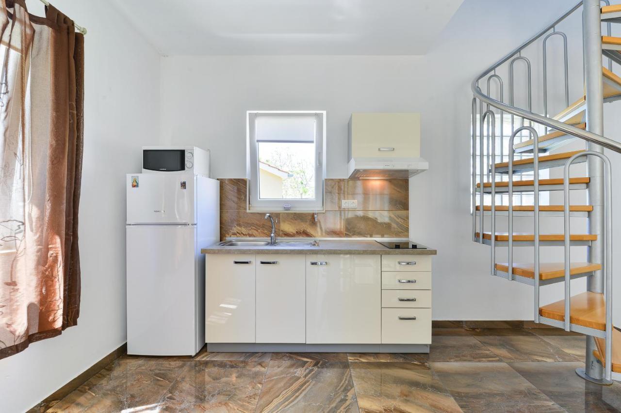Apartments By The Sea Nin, Zadar - 13172 Bagian luar foto