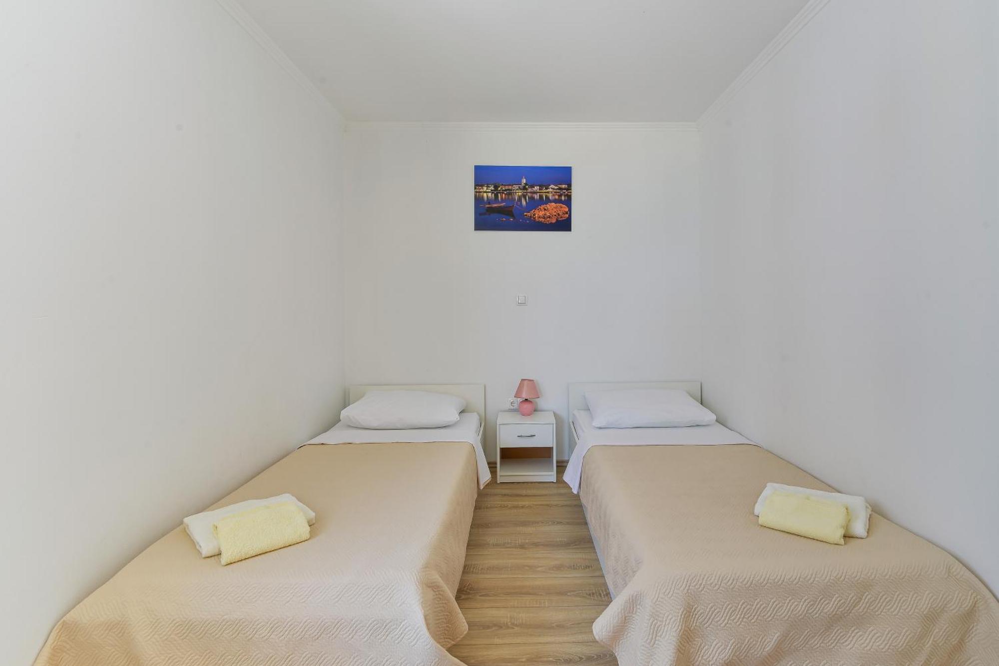 Apartments By The Sea Nin, Zadar - 13172 Ruang foto