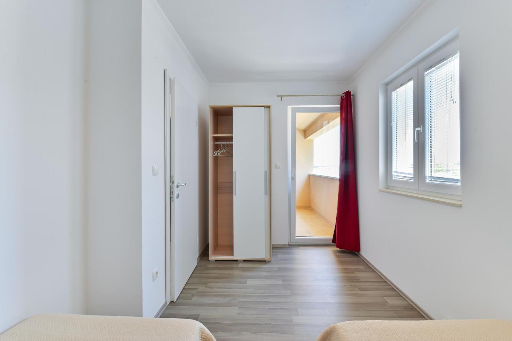 Apartments By The Sea Nin, Zadar - 13172 Ruang foto