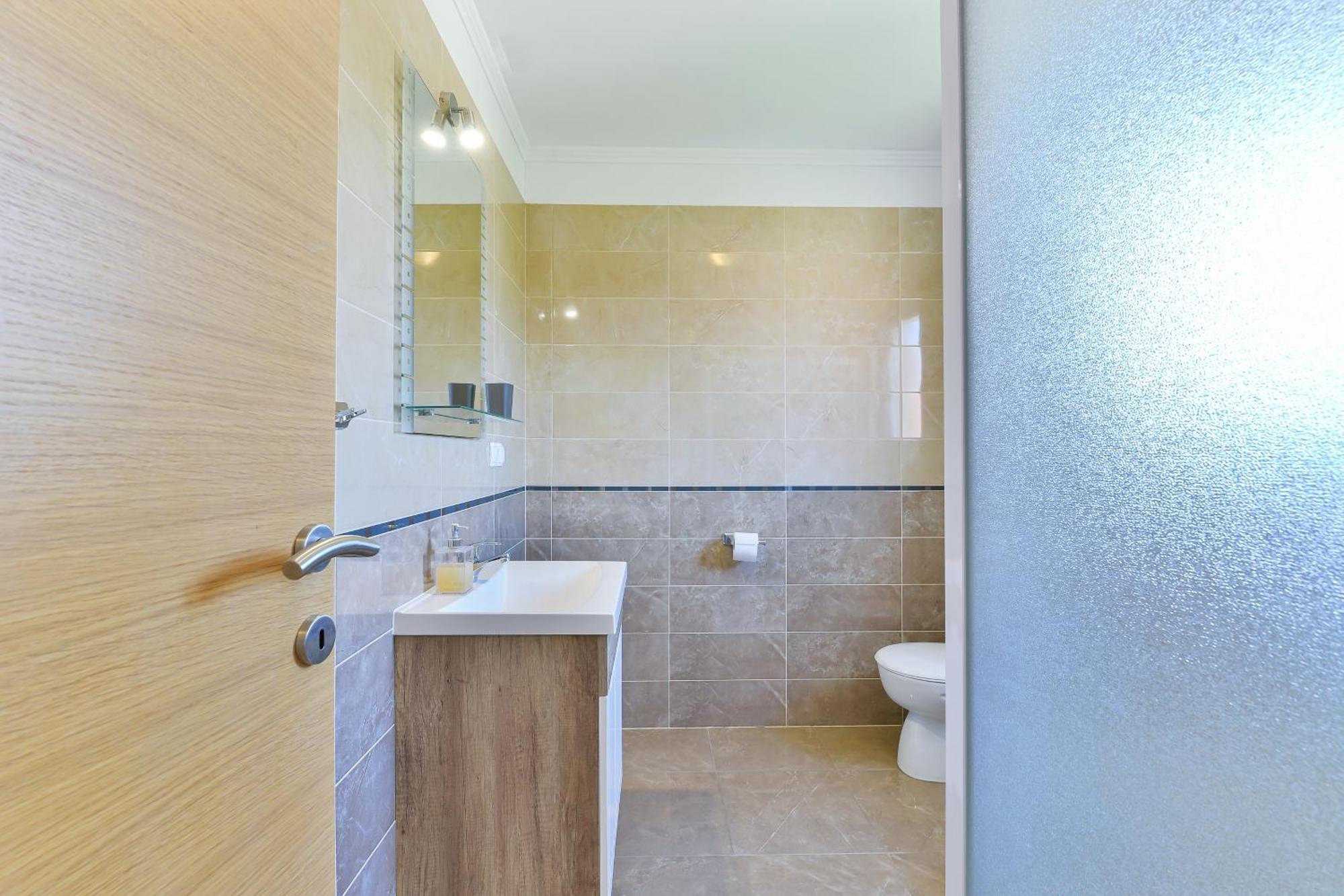 Apartments By The Sea Nin, Zadar - 13172 Ruang foto